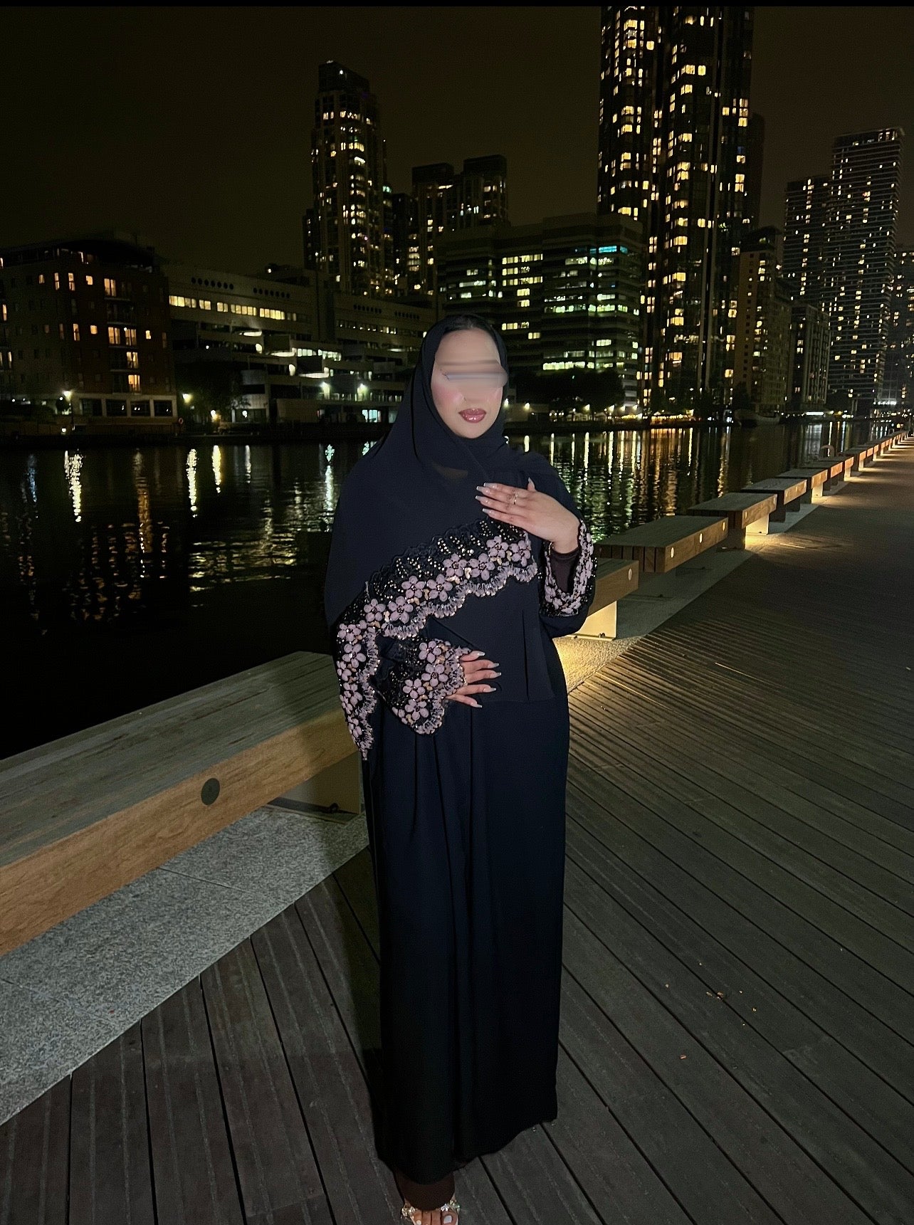 Qamra Abaya