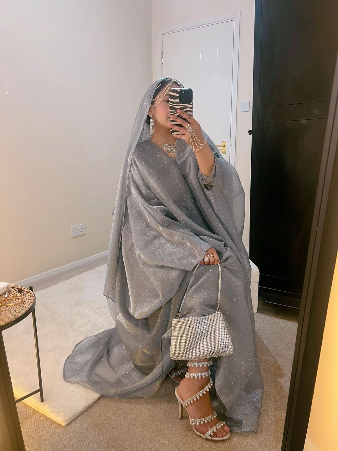 Qamar Abaya (Silver Grey)