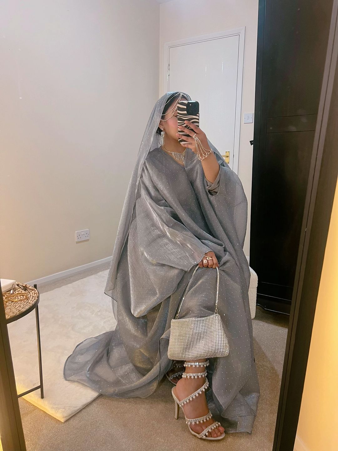 Qamar Abaya (Silver Grey)